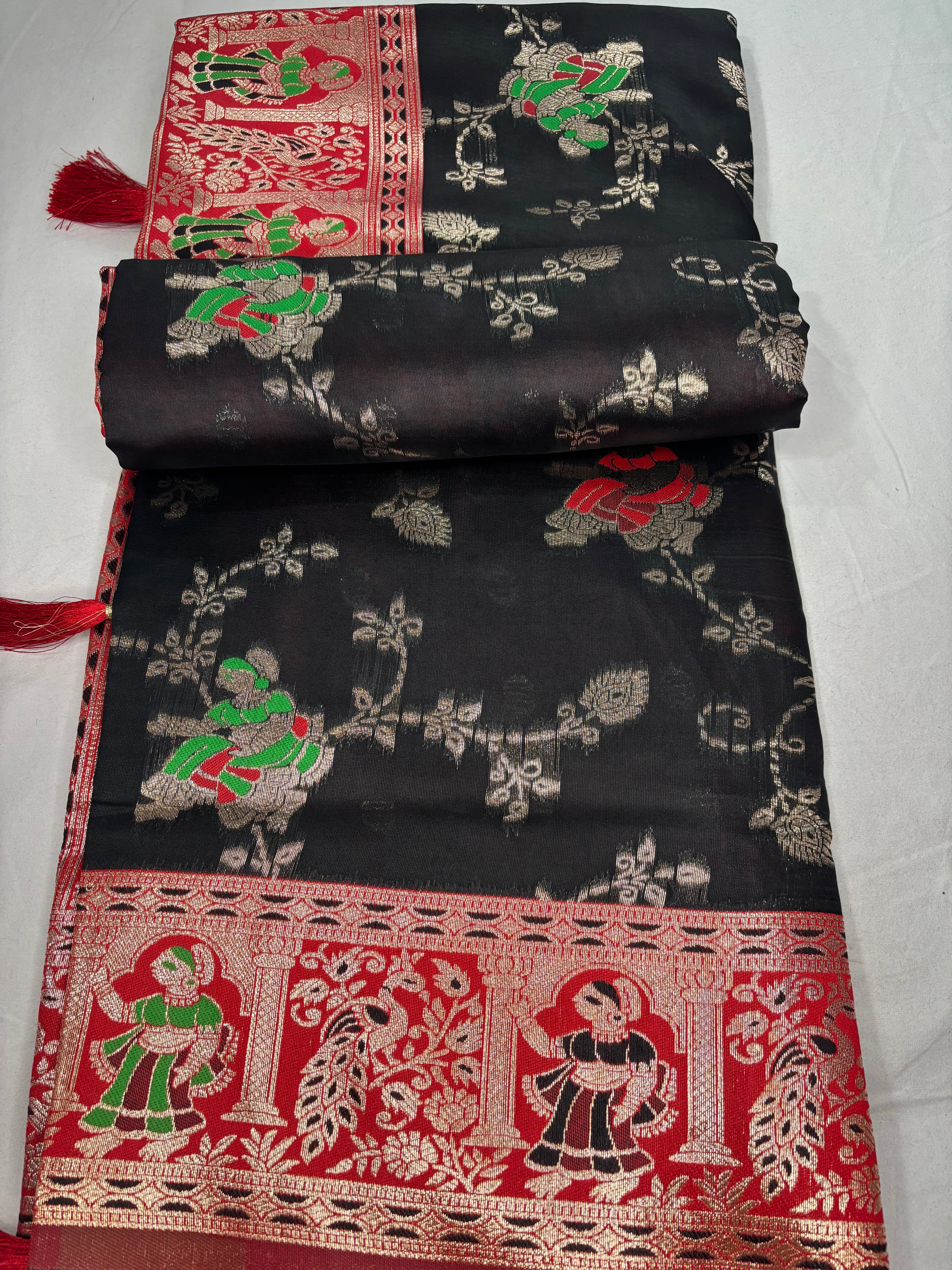 Jacquard Pashmina Floral Print Elegant Saree for Festive Wear