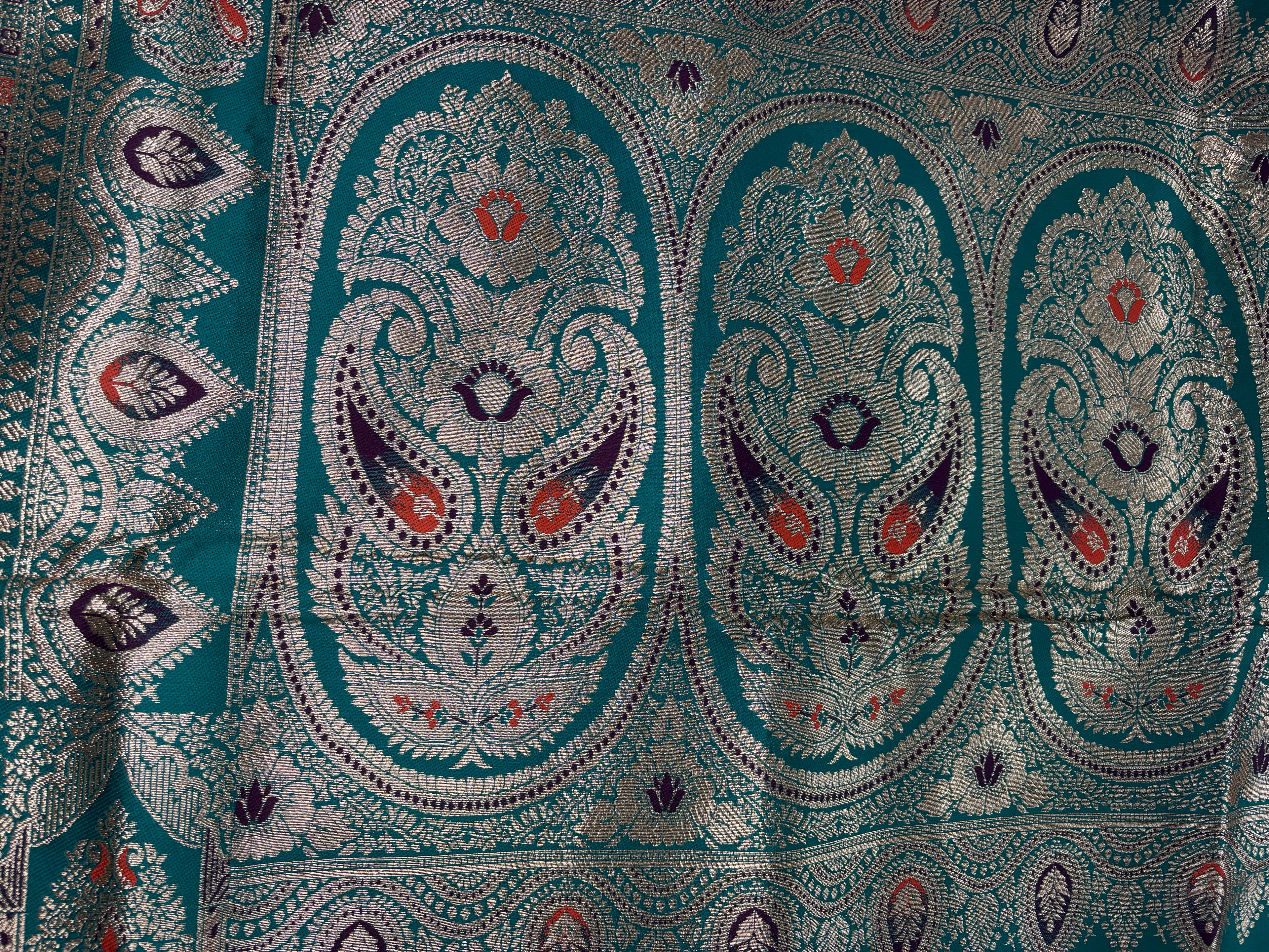 Jacquard Floral Butti Pashmina Elegant Sari for Festive Wear