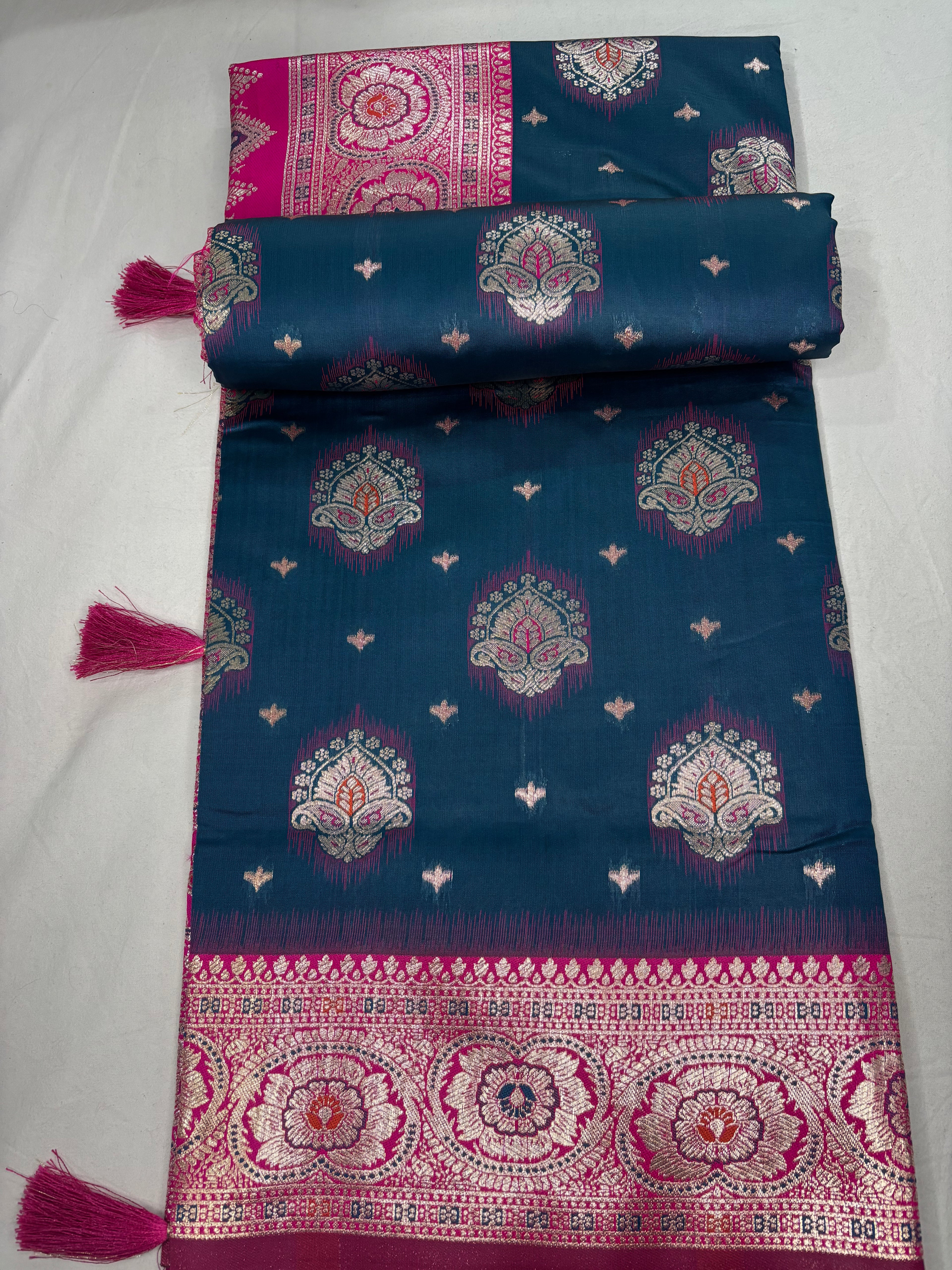 Jacquard Floral Butti Pashmina Elegant Sari for Festive Wear
