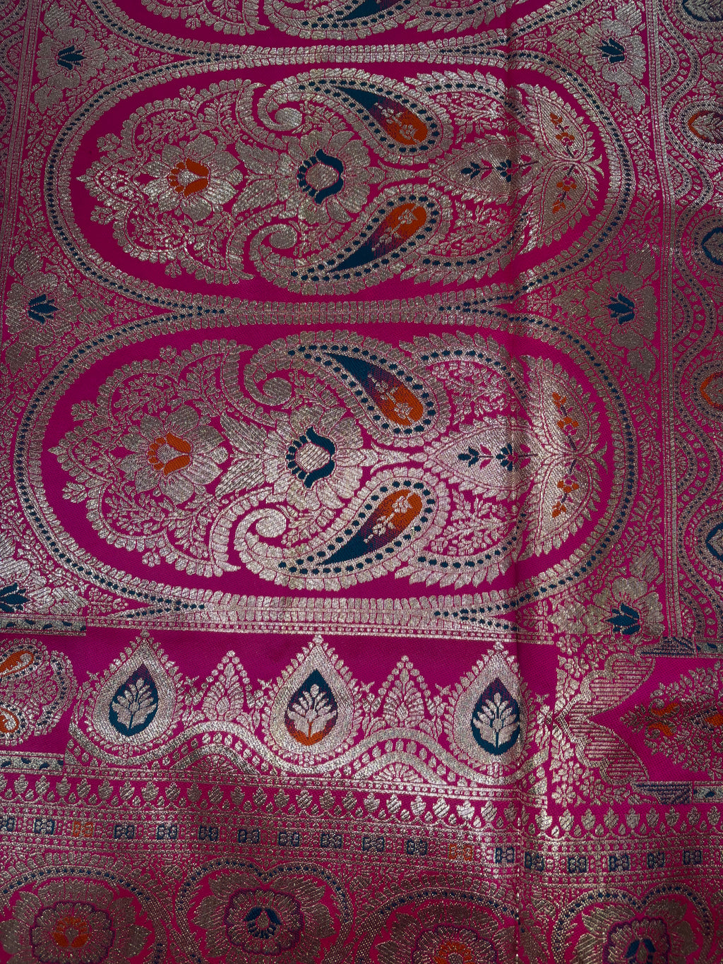 Jacquard Floral Butti Pashmina Elegant Sari for Festive Wear