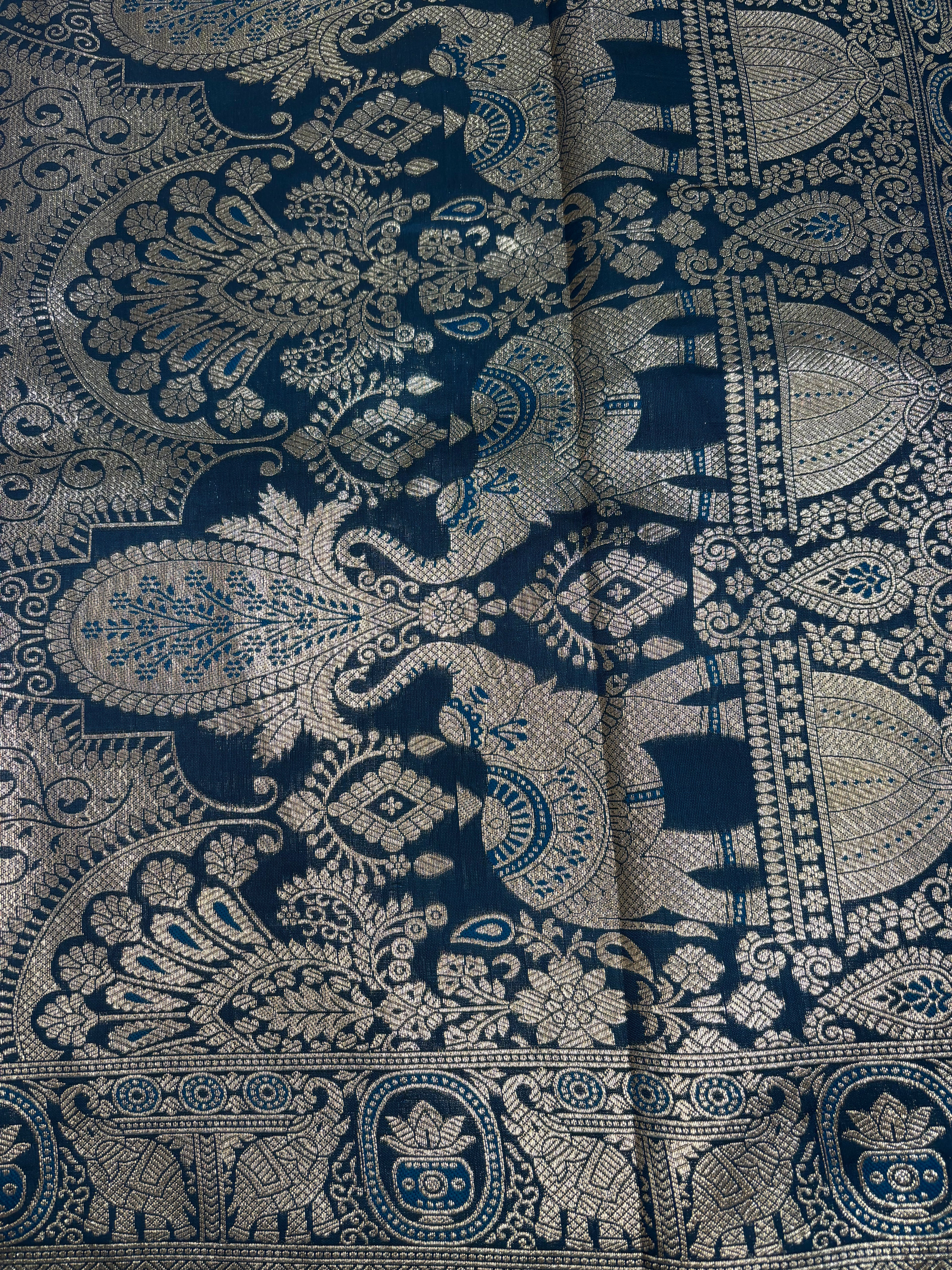 Soft Trendy Silk Jacquard Mor and Elephant Print Sari for Festive Look