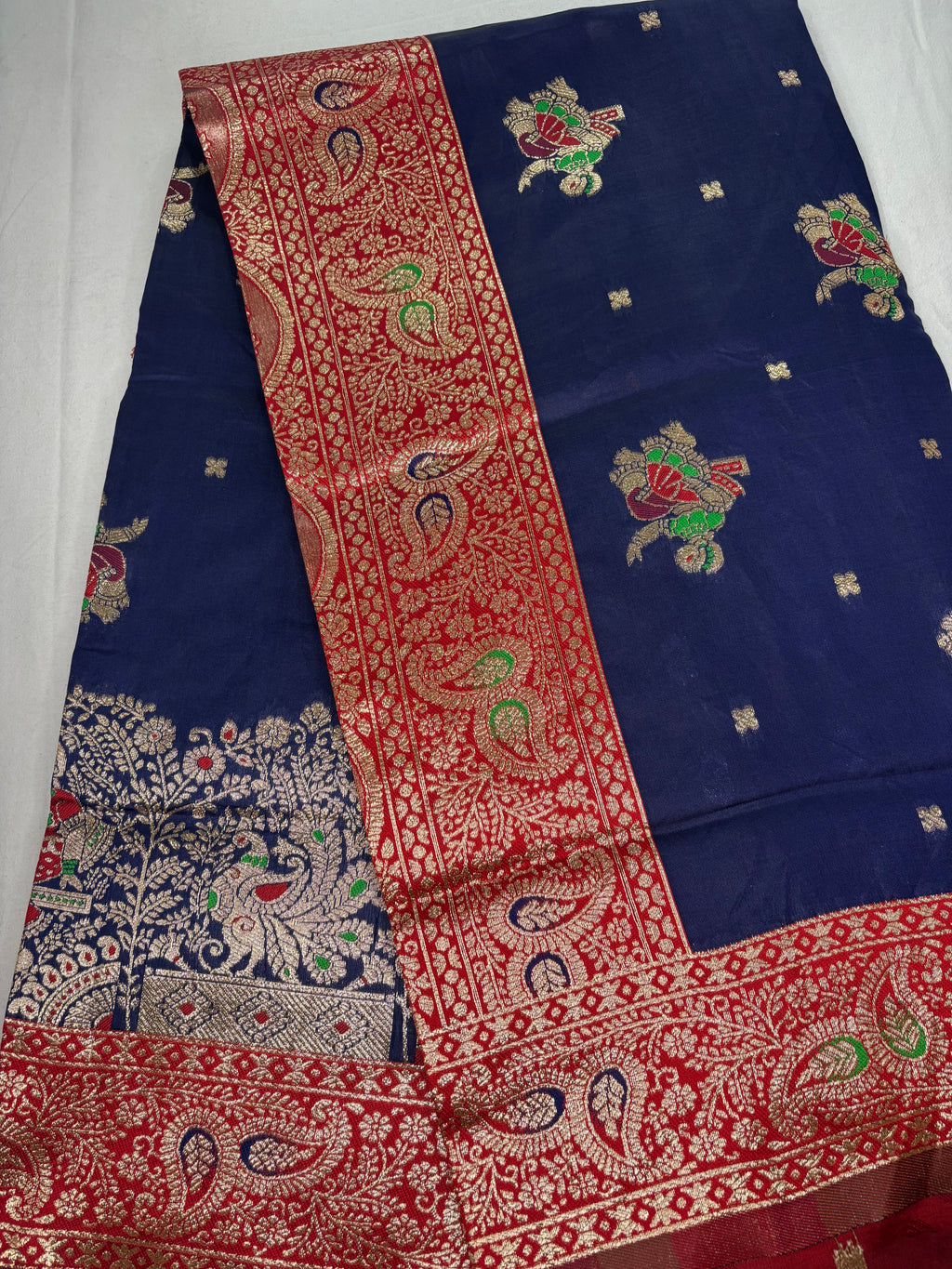 Jacquard Pashmina Peacock Girl Print Elegant Sari with Zari Work for Festive Wear
