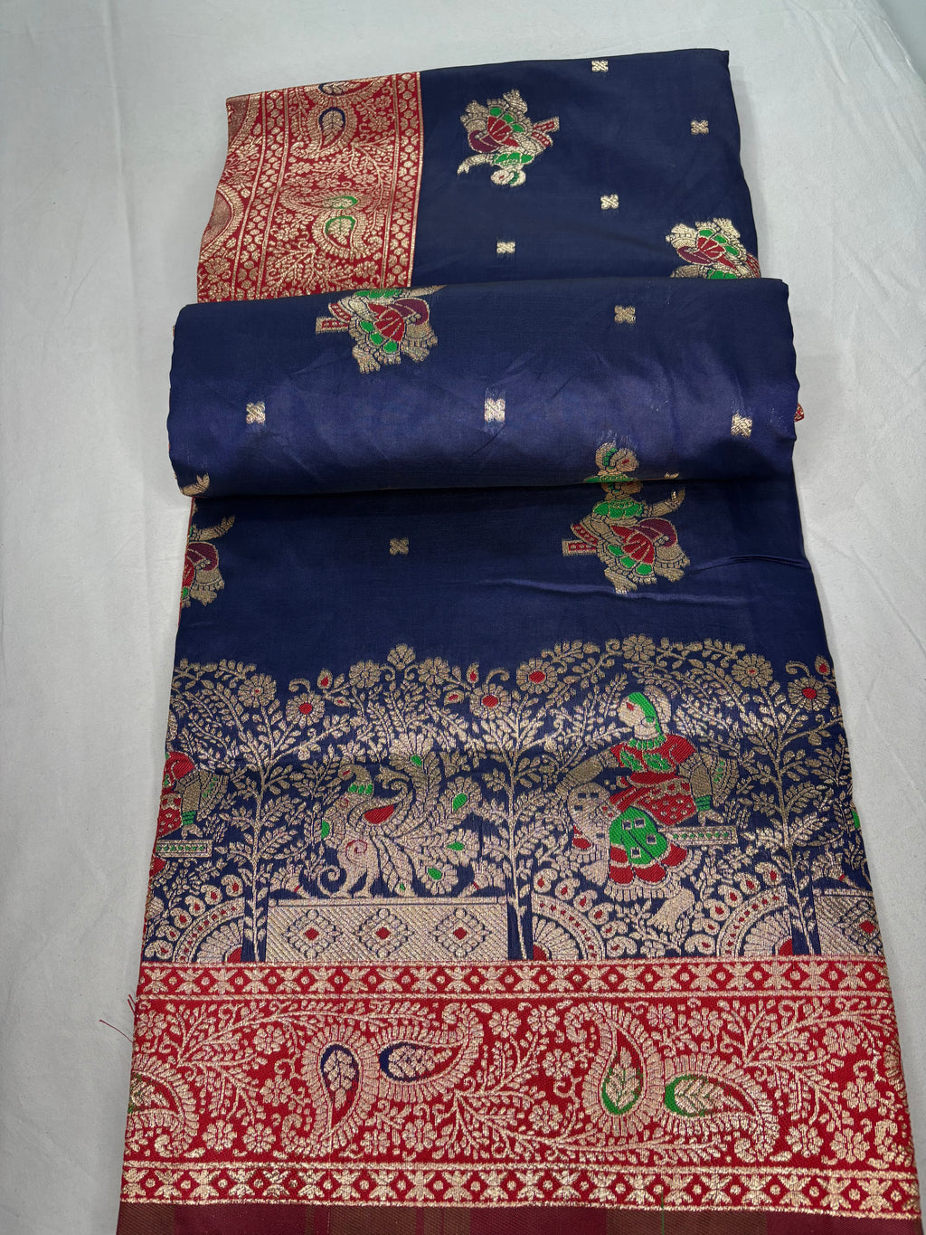 Jacquard Pashmina Peacock Girl Print Elegant Sari with Zari Work for Festive Wear