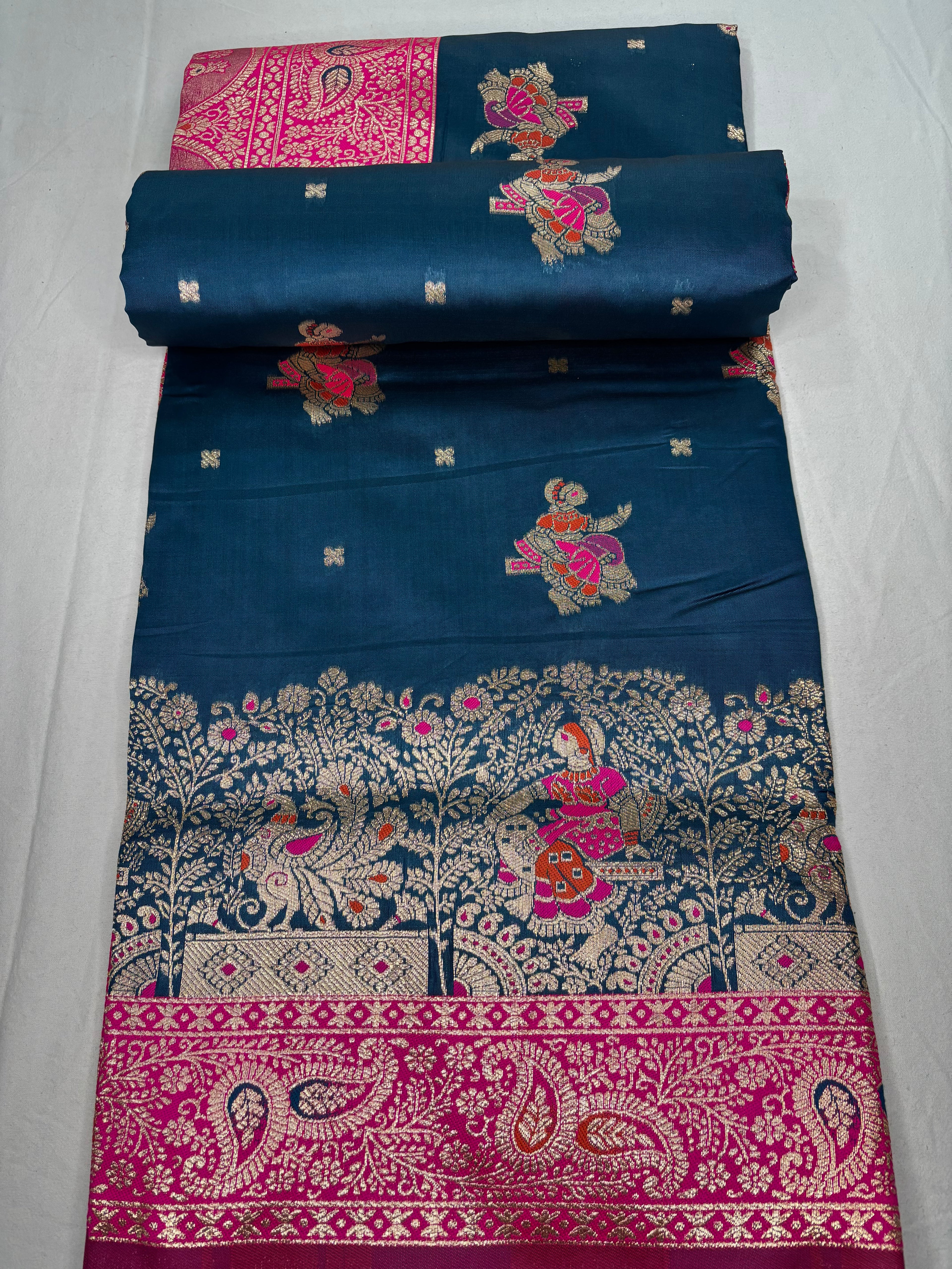 Jacquard Pashmina Peacock Girl Print Elegant Sari with Zari Work for Festive Wear