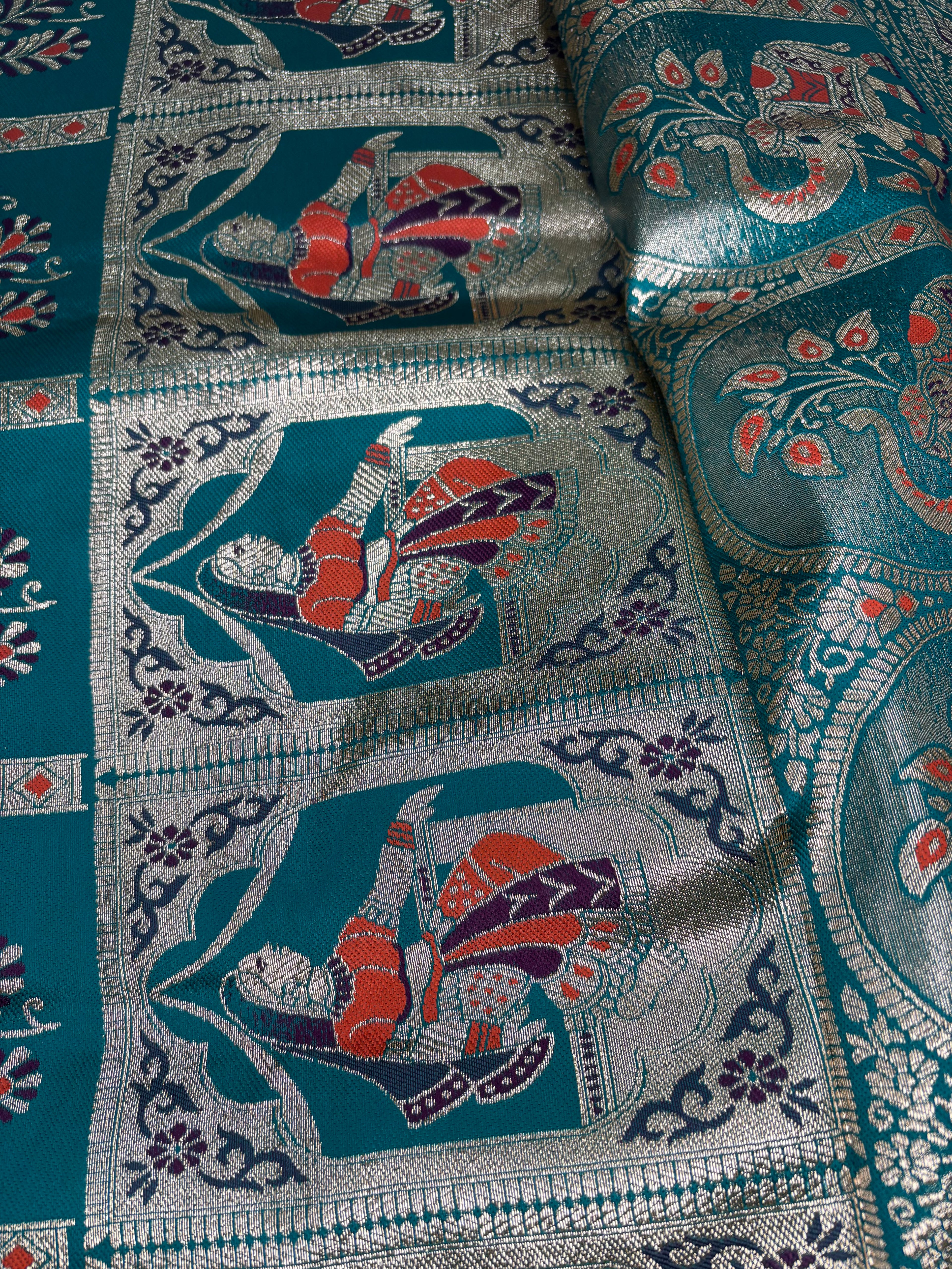 Jacquard Pashmina Peacock Girl Print Elegant Sari with Zari Work for Festive Wear