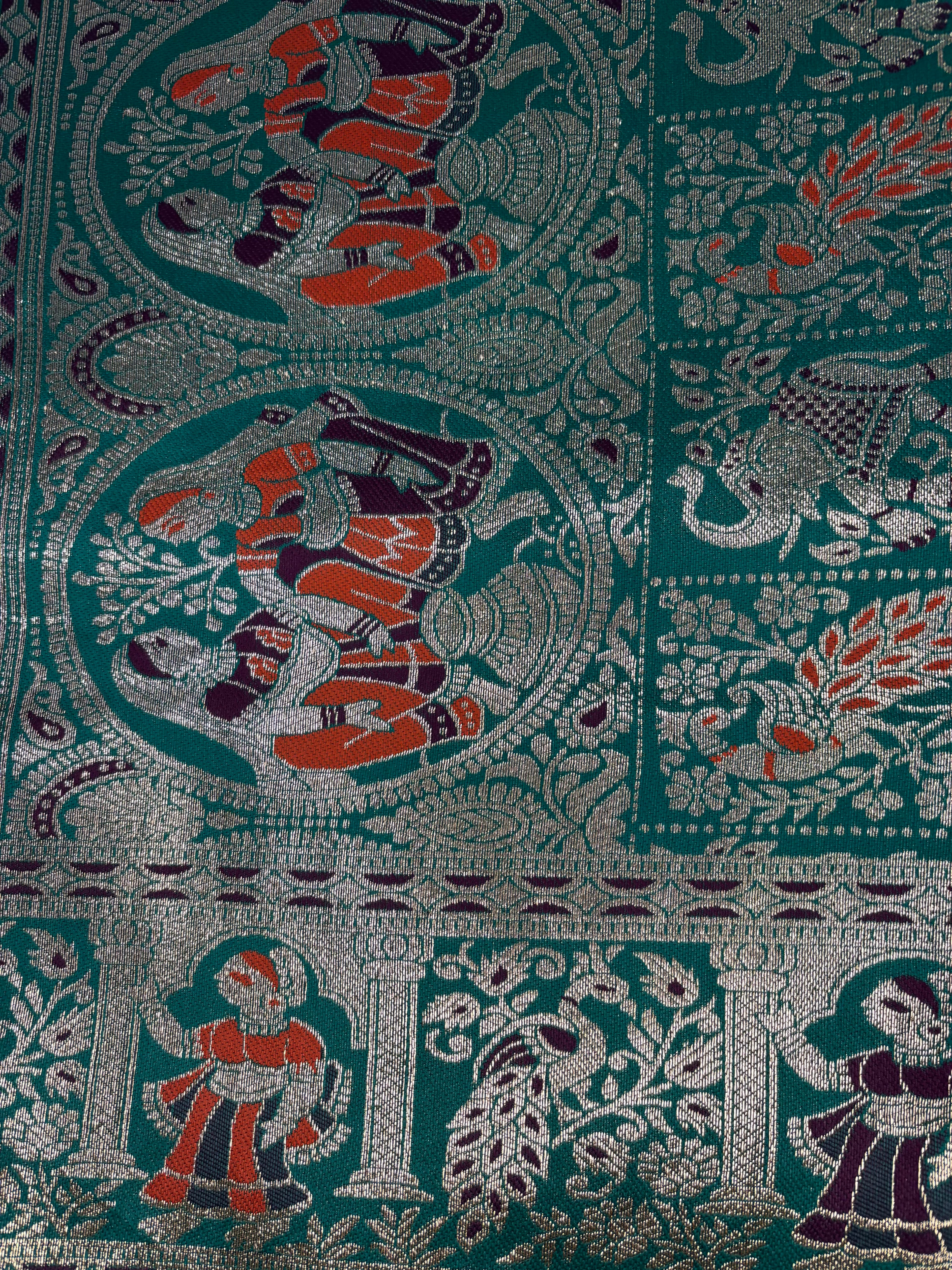 Jacquard Pashmina Floral Print Elegant Saree for Festive Wear