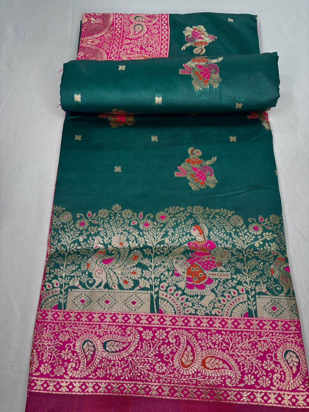 Jacquard Pashmina Peacock Girl Print Elegant Sari with Zari Work for Festive Wear